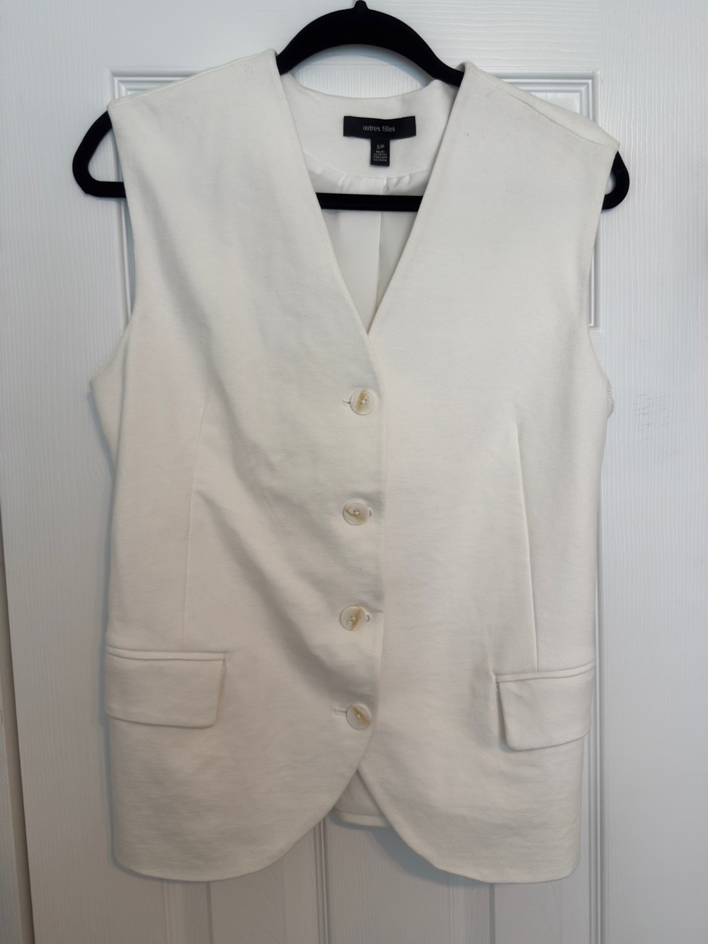 Autres Filles Ivory Button-Front Vest